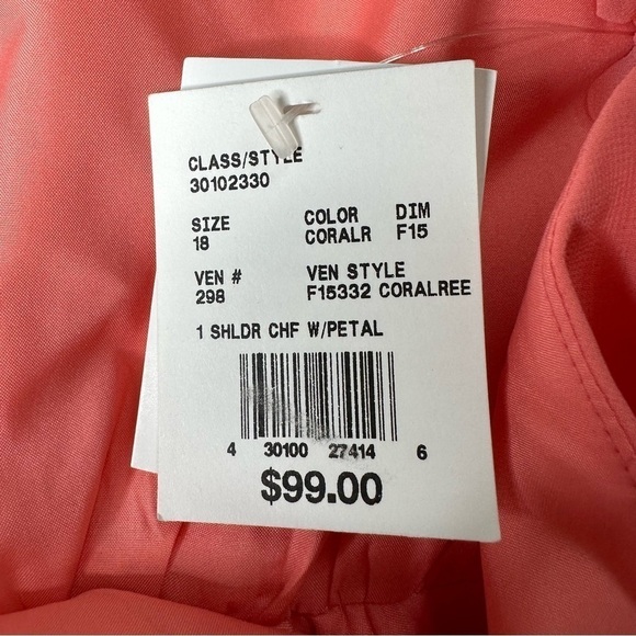 NWT David’s Bridal One Chiffon Shoulder Bridesmaid Dress With Petal. Siz… - Picture 4 of 7